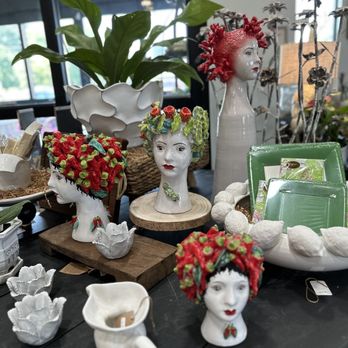 Planthaven Farms - Olivette - Pottery with personality - Nurseries & Gardening Near Me - Olivette, Missouri