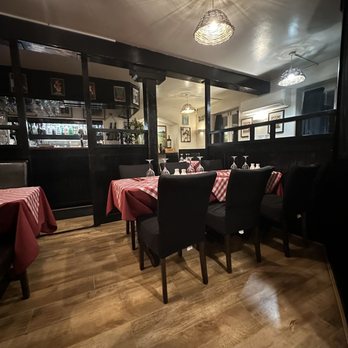 La Lupa - Bar entry - Italian Near Me - Poole, POL La Lupa - Bar entry - Italian Near Me - Poole, POL