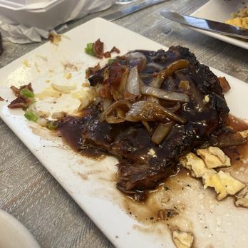 The Brunchery - Rib eye steak with wine sauce - Breakfast & Brunch Near Me - Chicago, Illinois