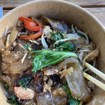 Unchai Thai Restaurant - Pad Kee Mao - they use sheet noodles instead of long strings of noodles - less messy! - Thai Near Me - Vancouver, British Columbia