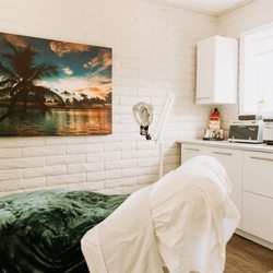 Colie Skin Therapy