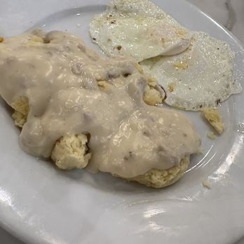 Delta Biscuit - Biscuits and Gravy - Breakfast & Brunch Near Me - Monroe, Louisiana