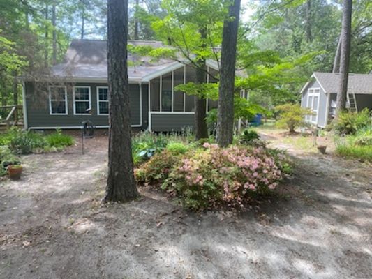 Yard Cleaning - home owner wanted to clean up the yard. didn't like the pIne straw look so we can our cleaned up up. pulled some weeds. Client loved it Yard Cleaning - home owner wanted to clean up the yard. didn't like the pIne straw look so we can our cleaned up up. pulled some weeds. Client loved it
