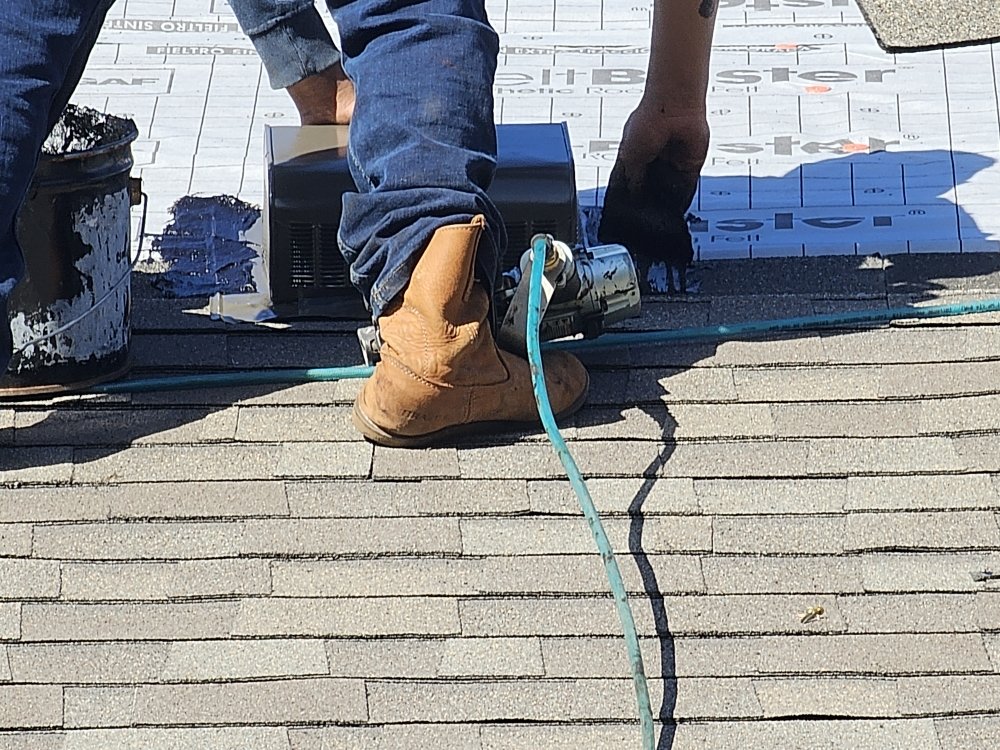 Slide of RDZ Roofing