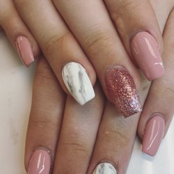 Golden Nails - I love my nails!!!!!