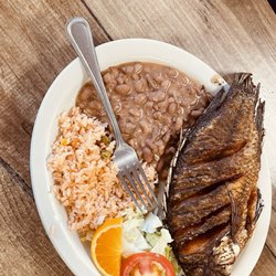 El Coyotito Mexican & Seafood Restaurant - Fried Mojarra