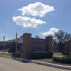 San Fernando Cemetery - Main entrance.