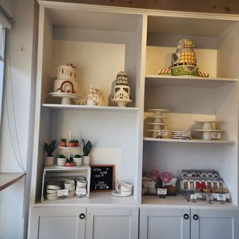 Hapa Cakes & Bakery - Store decor - Cupcakes Near Me - Fullerton, California Hapa Cakes & Bakery - Store decor - Cupcakes Near Me - Fullerton, California