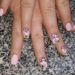 Loving my nails.....love me or love me not