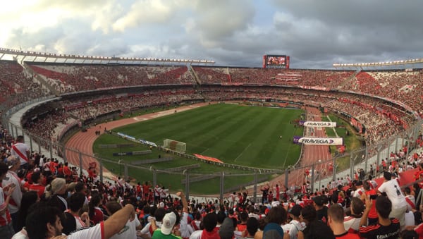 Estadio Monumental by null