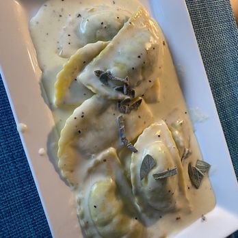 Cafe Med Eugene - Spinach ravioli in butter sage sauce - Italian Near Me - Eugene, Oregon