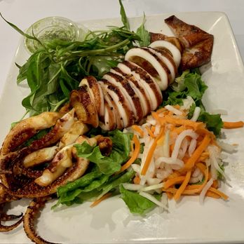 Bien Hen Restaurant - spicy grilled whole squid... soooo good - Seafood Near Me - Westminster, California Bien Hen Restaurant - spicy grilled whole squid... soooo good - Seafood Near Me - Westminster, California