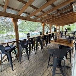 Pomodori Too! Italian Takeout - Deck sitting area!
