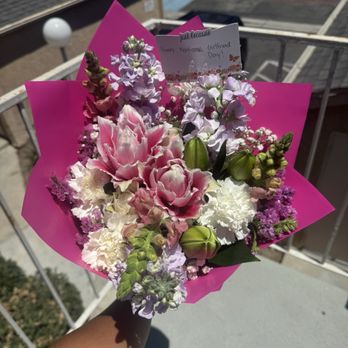 Dahlias Flowers - Florists Near Me - Garden Grove, California Dahlias Flowers - Florists Near Me - Garden Grove, California
