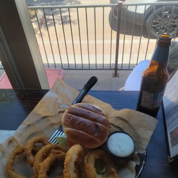 RelicRoad Brewing - Just a burger & onion rings but Oh So Tasty! - Breweries Near Me - Winslow, Arizona