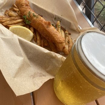 FISH DISTRICT - Fish & Chips. Tap beer - Seafood Near Me - San Diego, California FISH DISTRICT - Fish & Chips. Tap beer - Seafood Near Me - San Diego, California