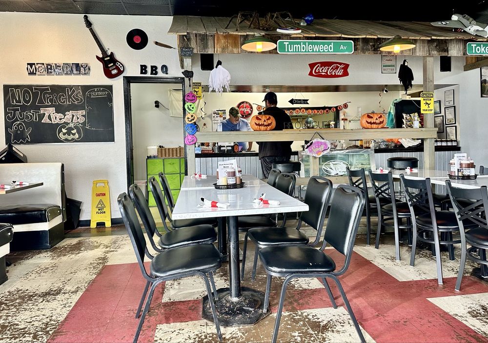 Food from Black Market Barbecue