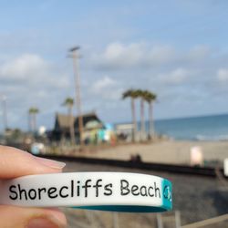 Shorecliffs Beach Club - Be a good member and put your wristband on while on premise