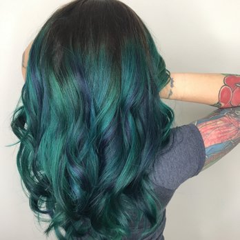 Jennifer Freesia - Curl Specialist - Hair Stylists Near Me - Alameda, California