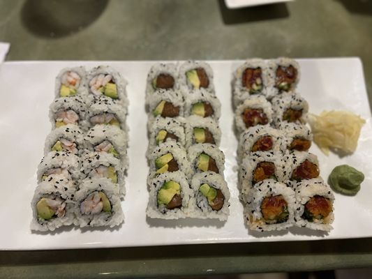 Thaijindesu Thai and Sushi Bar by null