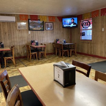 Emilio's Taqueria - The inside - Tacos Near Me - Waller, Texas Emilio's Taqueria - The inside - Tacos Near Me - Waller, Texas