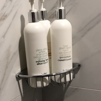 Kimpton Schofield Hotel - Full bottles of hair care - Hotels Near Me - Cleveland, Ohio