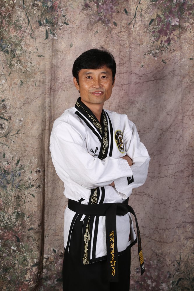 Kyung Hee Taekwondo Academy Logo
