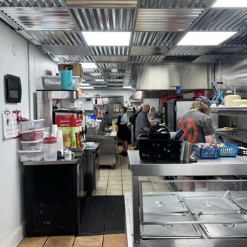 Warren's Cafe - American Near Me - Hoschton, Georgia