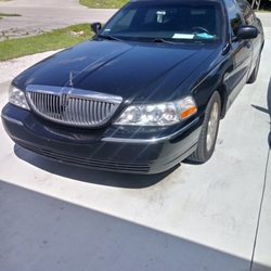 Naples FL Taxi and Car Service - Newest Lincoln towncar