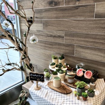 Cheese Garden - Custom Cakes Near Me - Toronto, Ontario