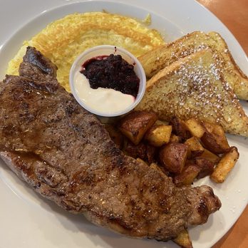 Alina’s Cafe - Steak and eggs - Cafes Near Me - Des Moines, Washington