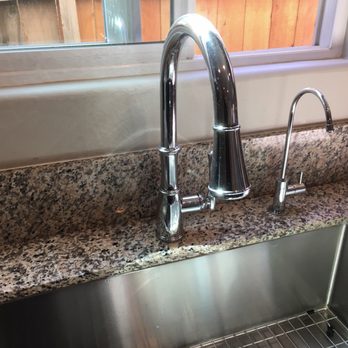 Galvan's Custom Plumbing - Faucet with farmhouse sink and Reverse osmosis system - Plumbing Near Me