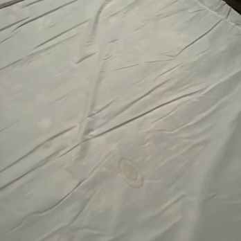 Mountain Lake Lodge - Stained bed - Hotels Near Me - Bigfork, Montana Mountain Lake Lodge - Stained bed - Hotels Near Me - Bigfork, Montana