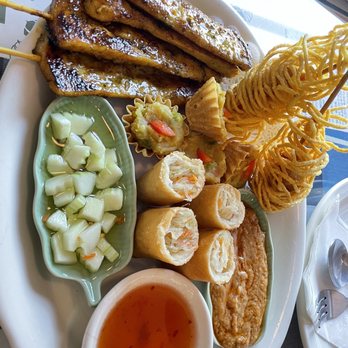 Thai Paradise - Combination sampling - Thai Near Me - San Clemente, California Thai Paradise - Combination sampling - Thai Near Me - San Clemente, California