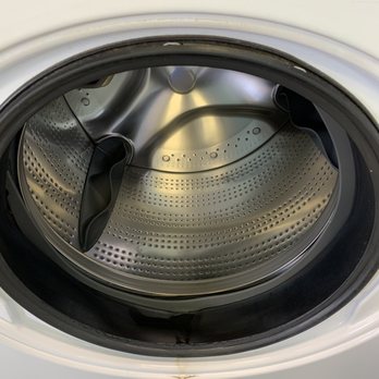 Laundromat Express Kauai - Closer picture of clean laundry service machine - Laundromat Near Me - Kapaa, Hawaii Laundromat Express Kauai - Closer picture of clean laundry service machine - Laundromat Near Me - Kapaa, Hawaii