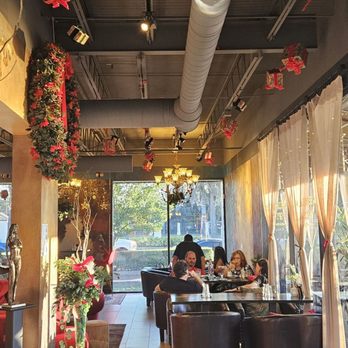 AJ Chocolate House - Chocolatiers & Shops Near Me - Winter Park, Florida