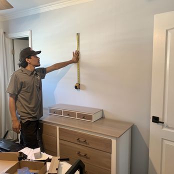 Modern Mounters - Showing me mounting options! - TV Mounting Near Me - San Diego, California Modern Mounters - Showing me mounting options! - TV Mounting Near Me - San Diego, California