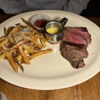 Pearl Moon - Steak frites - Pancakes Near Me - Woodstock, New York
