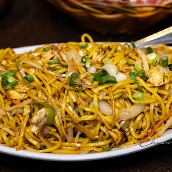 Menali Restaurant - Chow Mein (egg $14.59) - Himalayan/Nepalese Near Me - Toronto, Ontario Menali Restaurant - Chow Mein (egg $14.59) - Himalayan/Nepalese Near Me - Toronto, Ontario