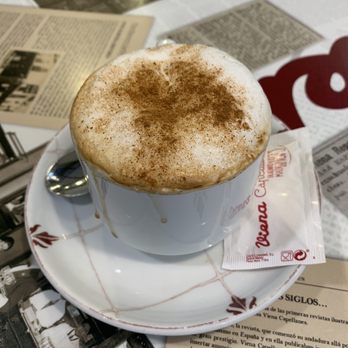 Viena Capellanes - Cappuccino - Tapas Bars Near Me - Madrid, M Viena Capellanes - Cappuccino - Tapas Bars Near Me - Madrid, M