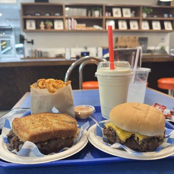Goldburger - Burgers Near Me - Los Angeles, California