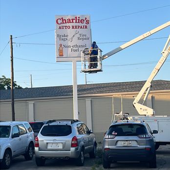 ETC Nola - Sign installation. - Signmaking Near Me - Kenner, Louisiana ETC Nola - Sign installation. - Signmaking Near Me - Kenner, Louisiana