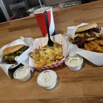 Krunch Burger - Double smash with bacon, mushrooms, & jalapeños, onions, pickles & mayo AND a single smash with bacon, pickles and mayo. - Burgers Near Me - La Mirada, California