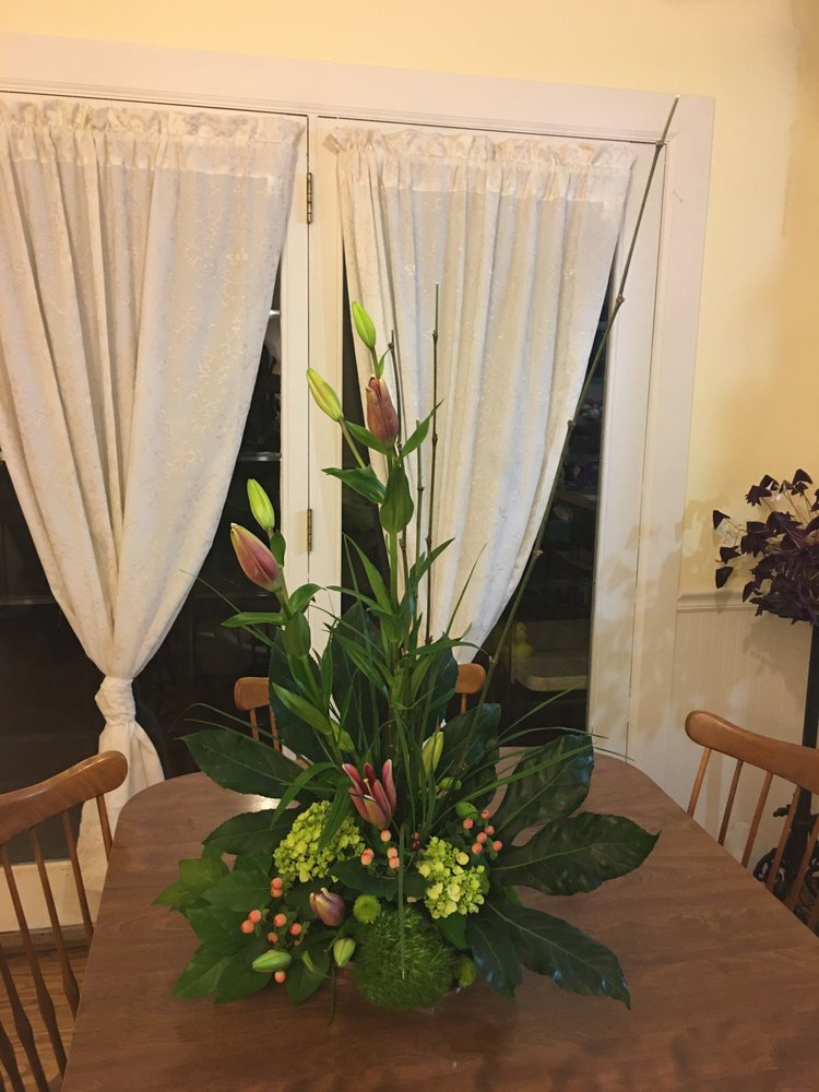 PEGGY’S BOUQUETS 22 Photos 204 E Virginia Ave, Bessemer City, North