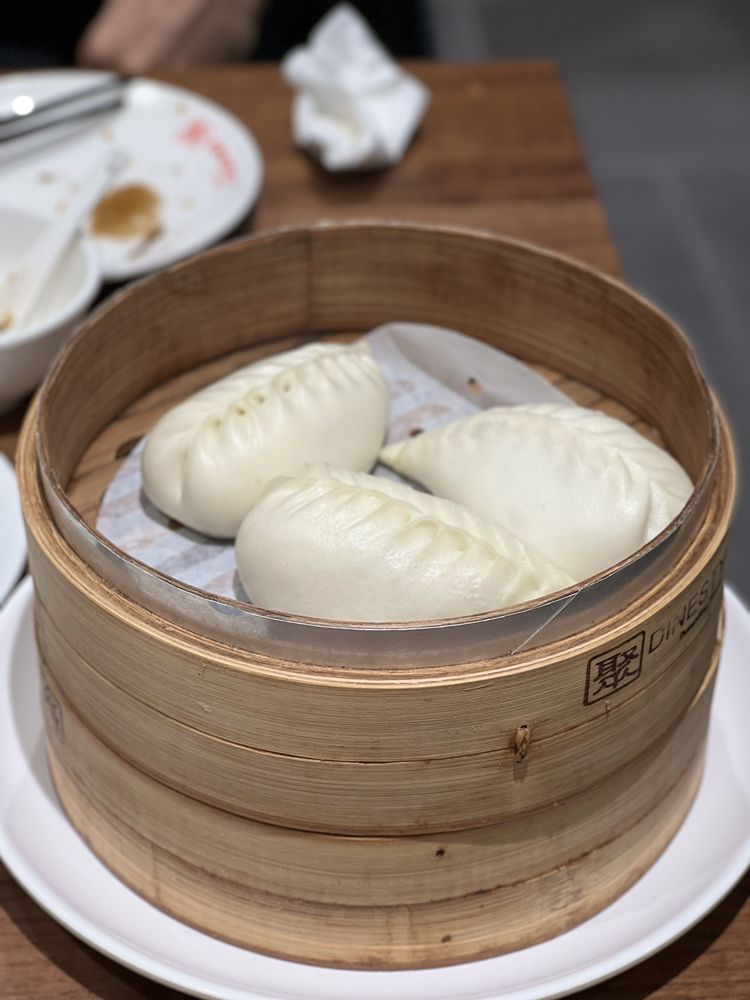 Dinesty Dumpling House