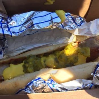 Wrigley Field - Food Service (I added condiments) - Stadiums & Arenas Near Me - Chicago, Illinois