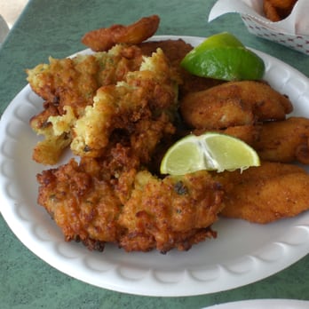 Alabama Jack's - Sampler; conch fritters, crab cakes and fish sticks. - Seafood Near Me - Key Largo, Florida