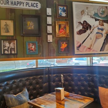 The Vintage - Cute Wall Decor - Cafes Near Me - Baton Rouge, Louisiana