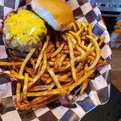 Cascade Bar & Grill