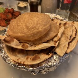 Bombay - Puri and Garlic Naan
